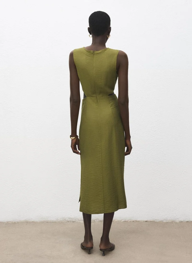 مانجو Crinkled-effect dress with cut-out